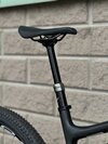 Specialized_Epic_Expert_Mountainbike_Carbon_Smoke_90322-3_Henrikssons_Cykel-(11)
